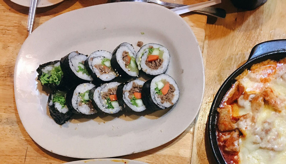 Kimbap phô mai