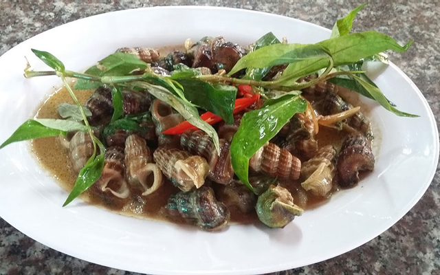 Ốc Trung - Phạm Hùng