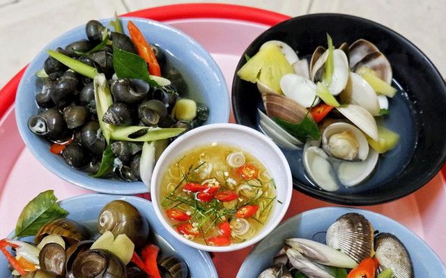 Ốc núi hấp sả
