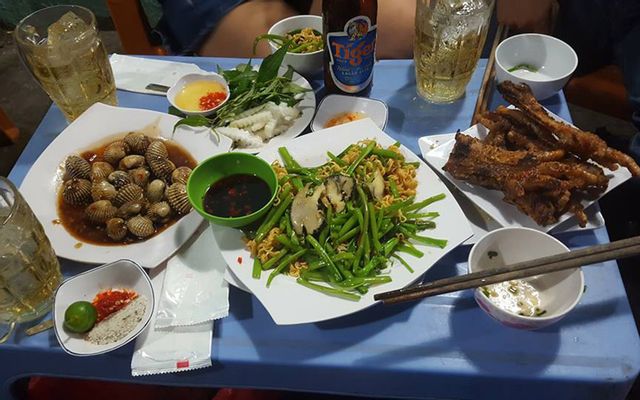 Ốc Hưng - Lê Văn Sỹ