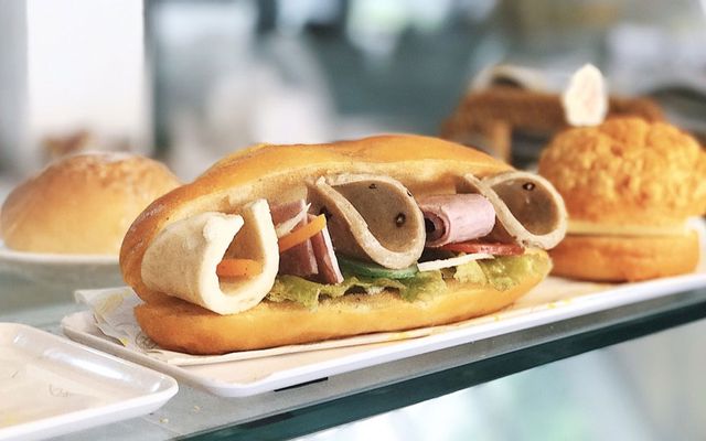 Oanh Oanh Bakery