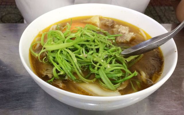 Bún bò chả