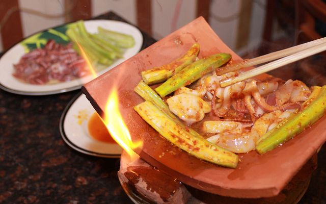 Nướng Ngói Hà Nội