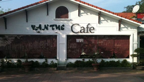 Vạn Tuế Cafe - Ngô Gia Khảm