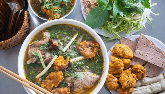 Bún Thập Cẩm Giò Heo