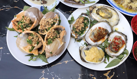 Cơm chiên hải sản