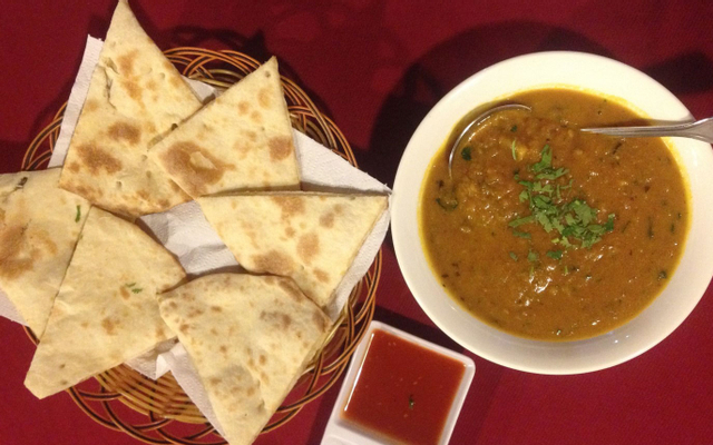 Onion omellete with chaupati