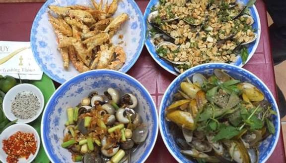 Mì gói xào ốc móng tay
