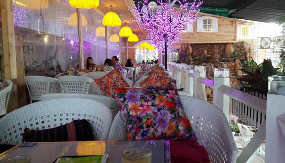 Nhật Nguyệt Garden Cafe - Dương Bá Trạc