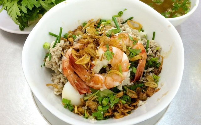 Nhân Quán - Hủ Tiếu Nam Vang - Cách Mạng Tháng 8