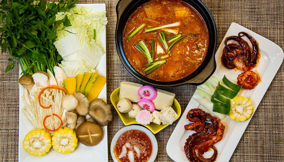 Nhà Hàng Vuông Tròn Savory