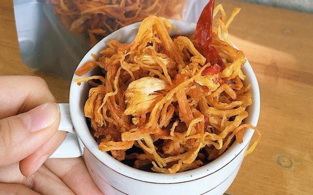 Uyên Phương - Khô Gà & Khô Heo Cháy Tỏi Online