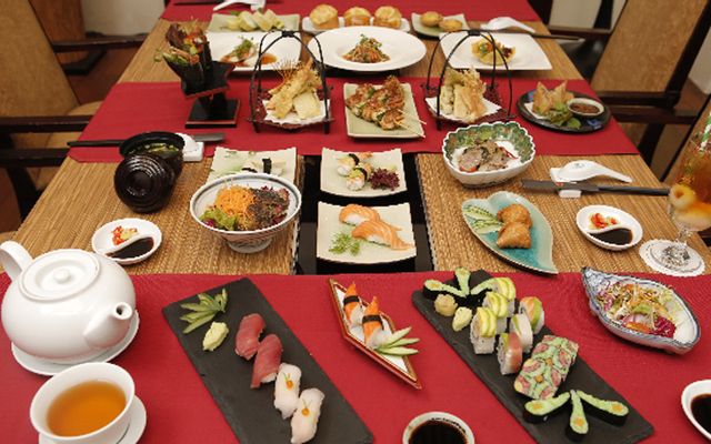 Nhà Hàng Orientica - Equatorial Hotel