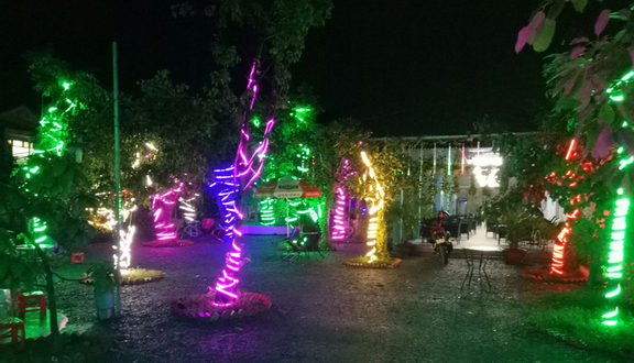 Ngọc Vân Cafe Sân Vườn