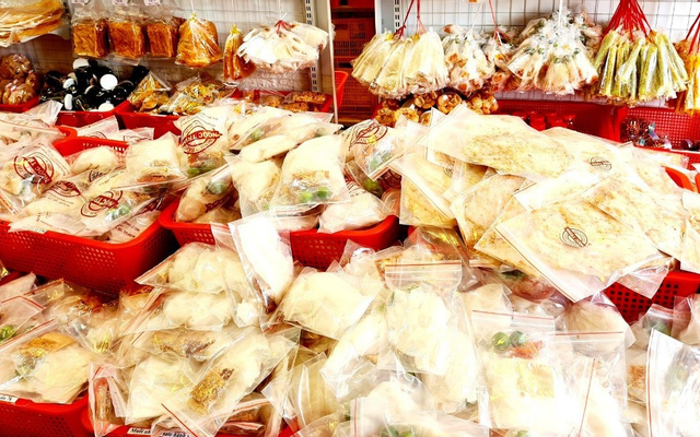 Ngọc Trinh - Bánh Tráng Siêu Cay - Hậu Giang