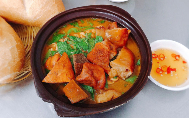 Ngọc - Phá Lấu Bò & Mì Gói Phá Lấu