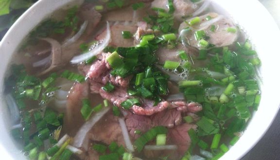 Phở đặc biệt bắp bò