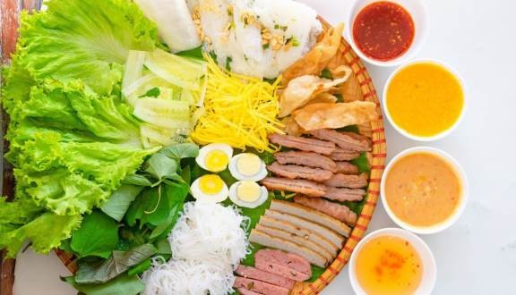 Nem chua nướng sẵn – 5 cuốn