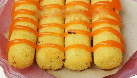 Cơm chiên cá mặn