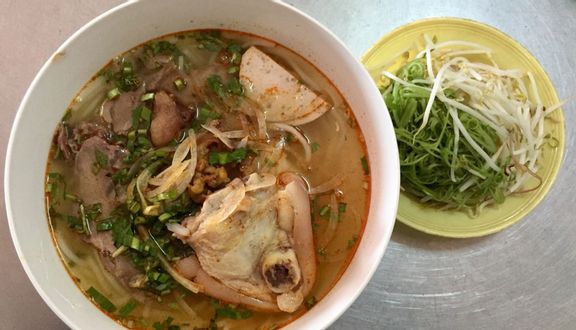 Nam Nga - Bún Bò Huế