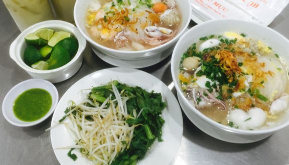 Bún riêu hải sản đặc biệt