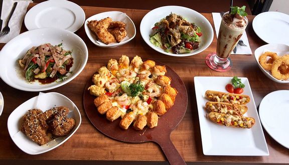 Pizza xúc xích nướng