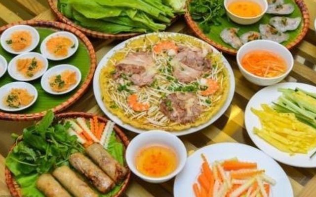 Món Huế Chị Hường