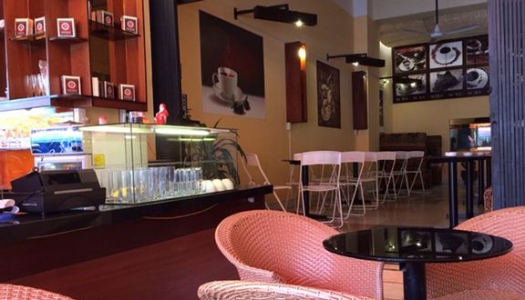 Moka Coffee - Nguyễn Thị Nhỏ