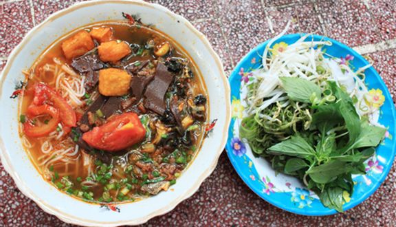 Bún riêu cua ốc