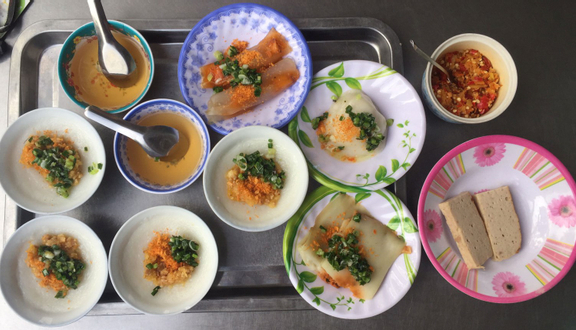 Cơm Thịt Kho Măng