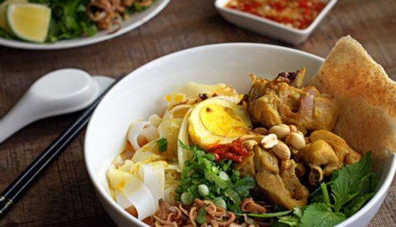 Mì Quảng Dì Hạnh - Lê Văn Lương