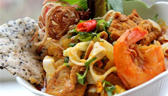 Mì Quảng - Chợ Phạm Văn Hai