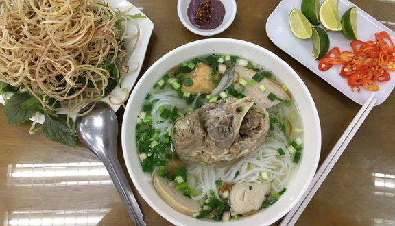 Bún riêu cua bò