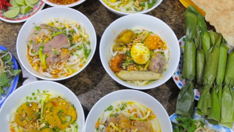 Mì quảng cá lóc