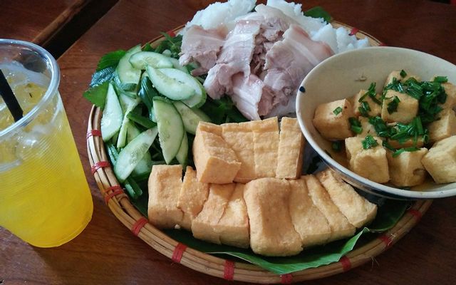 Bún đậu thịt chả cốm