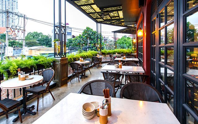 Maison Mận-Đỏ - Món Việt & Âu