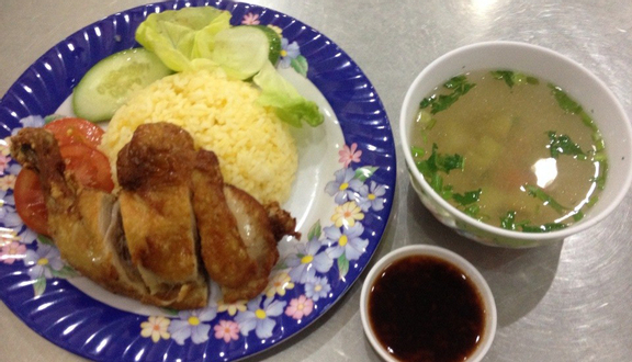 Cơm gà xối mỡ - má đùi