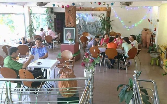 M & Tôi Cafe