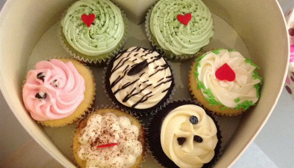 Loving Cupcake - Xuân Thủy