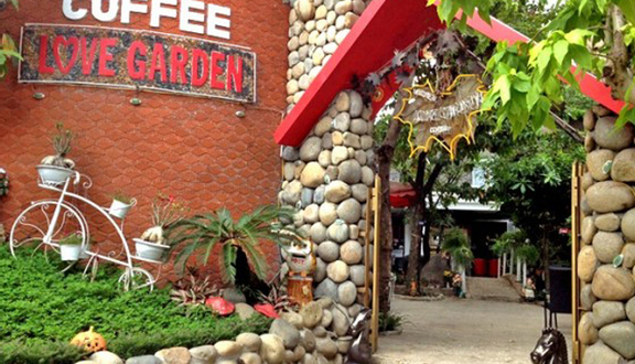 Love Garden Cafe