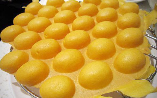 Little Hongkong - Bánh Trứng Gà Non - Bình Phú