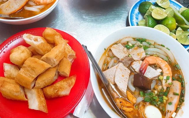 Liên Dung - Bánh Canh Cua & Gỏi Cuốn