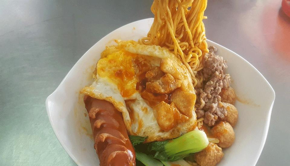 C. Mì Trộn Bò