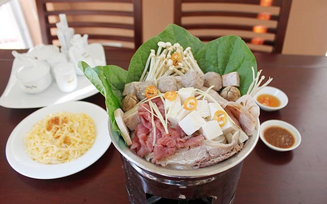 Lẩu Him Lam - Phạm Thế Hiển