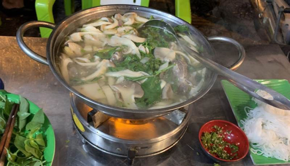 Lẩu Gà Lá É Phú Yên - Phạm Văn Đồng
