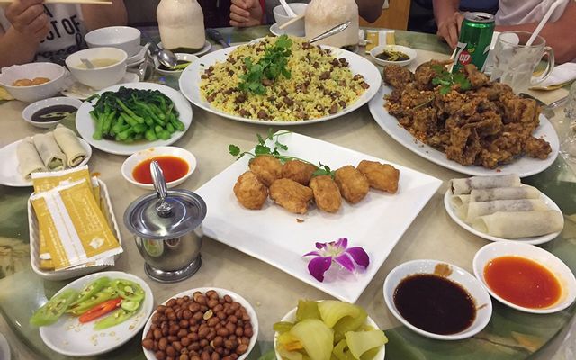 Bánh bột khoai môn chiên