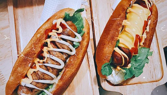 Hotdog Bacon Wrapped