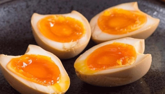 Trứng cút lòng đào 5 trứng