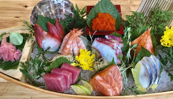 Sashimi tổng hợp ( 7 loại )