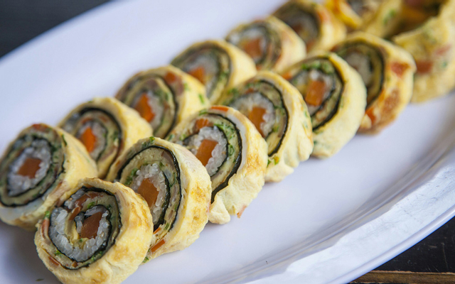 Kimbap chiên xù